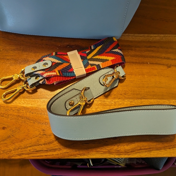 Bostonten Leather Tote Bucket Bag - Picture 4 of 7